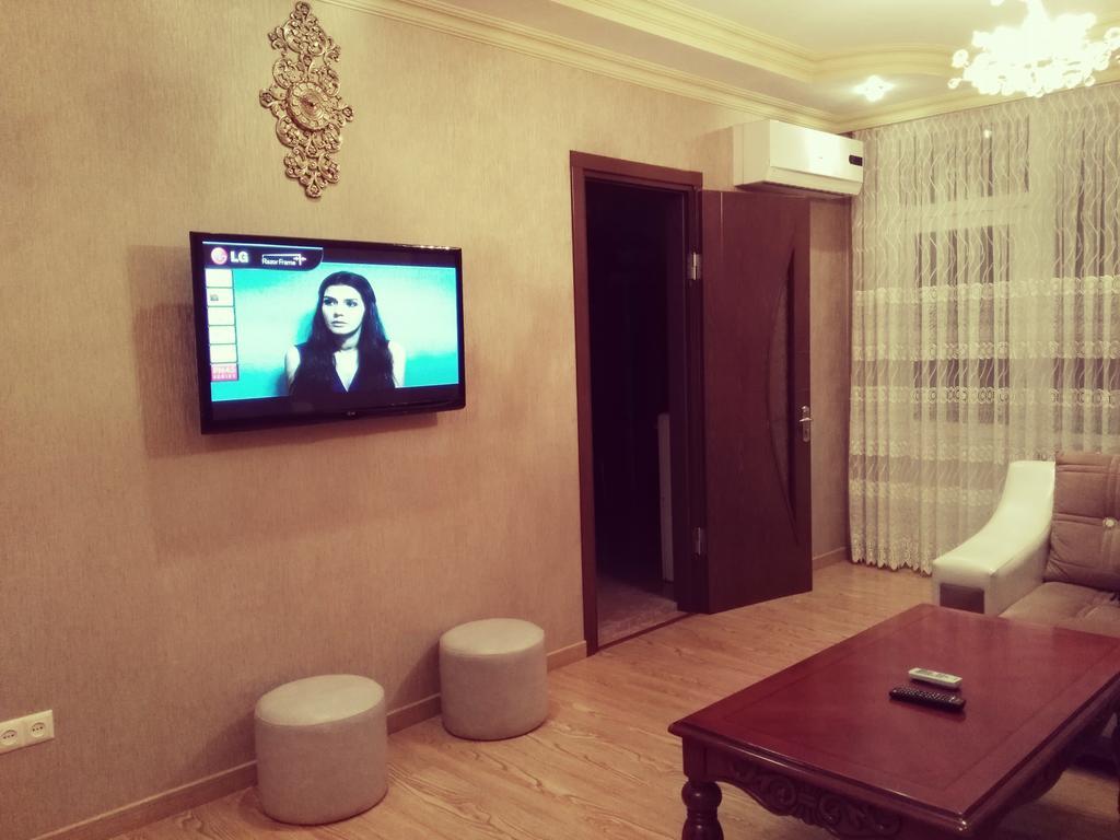 Tamar'S Apartment On Inasaridze 7A 巴统 外观 照片